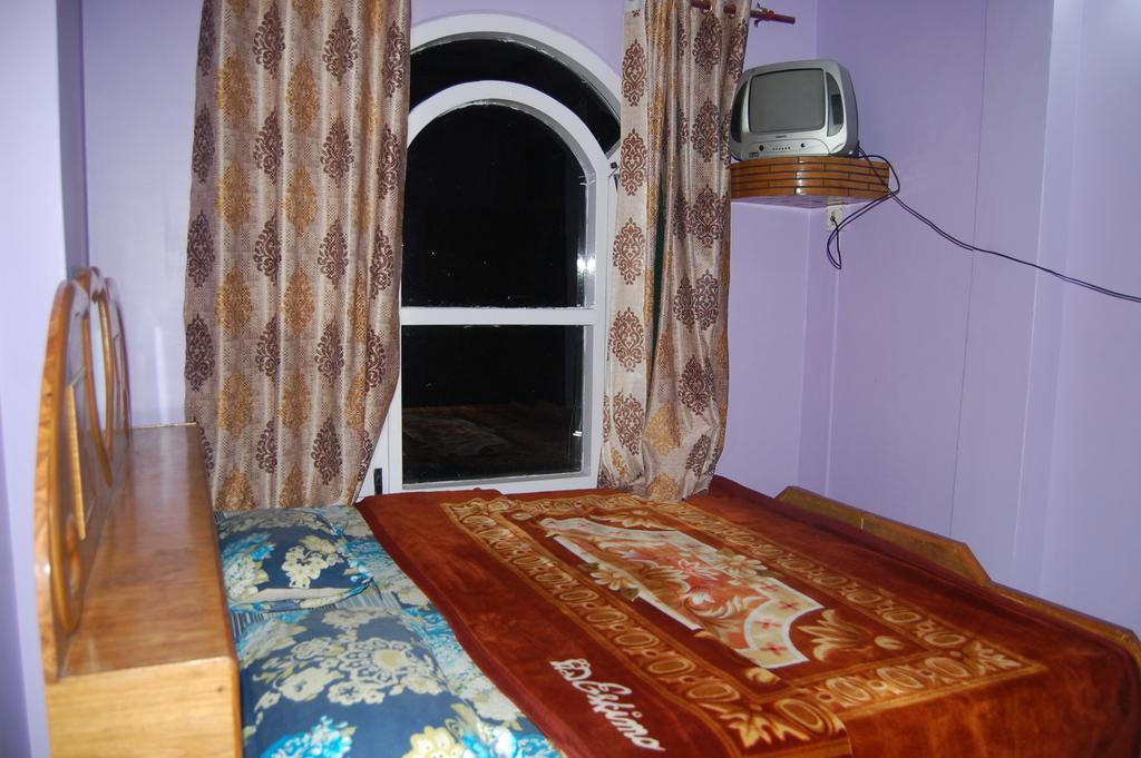 Hotel Ashish Inn Kandāghāt Rom bilde